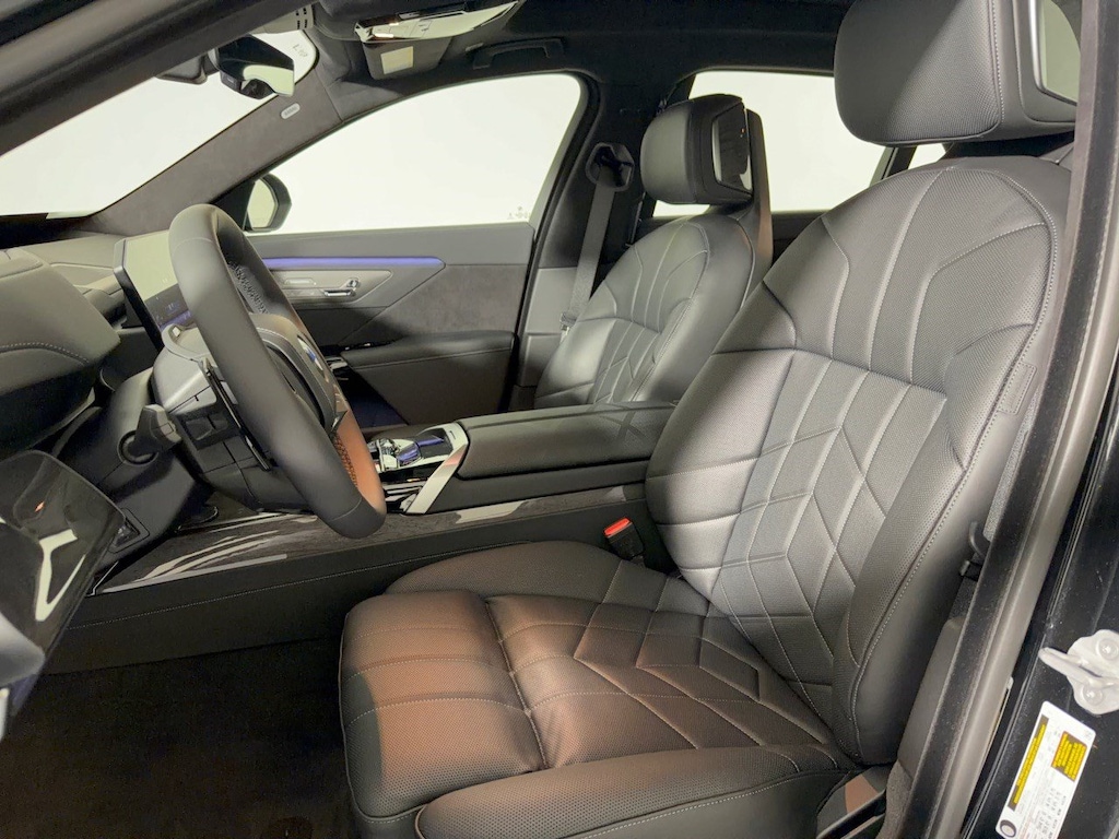 New 2027 BMW 740i Base Sedan
