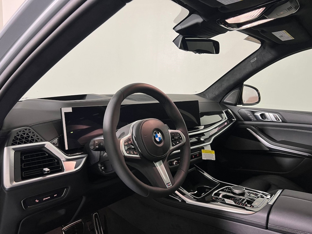 New 2026 BMW X7 xDrive40i SUV