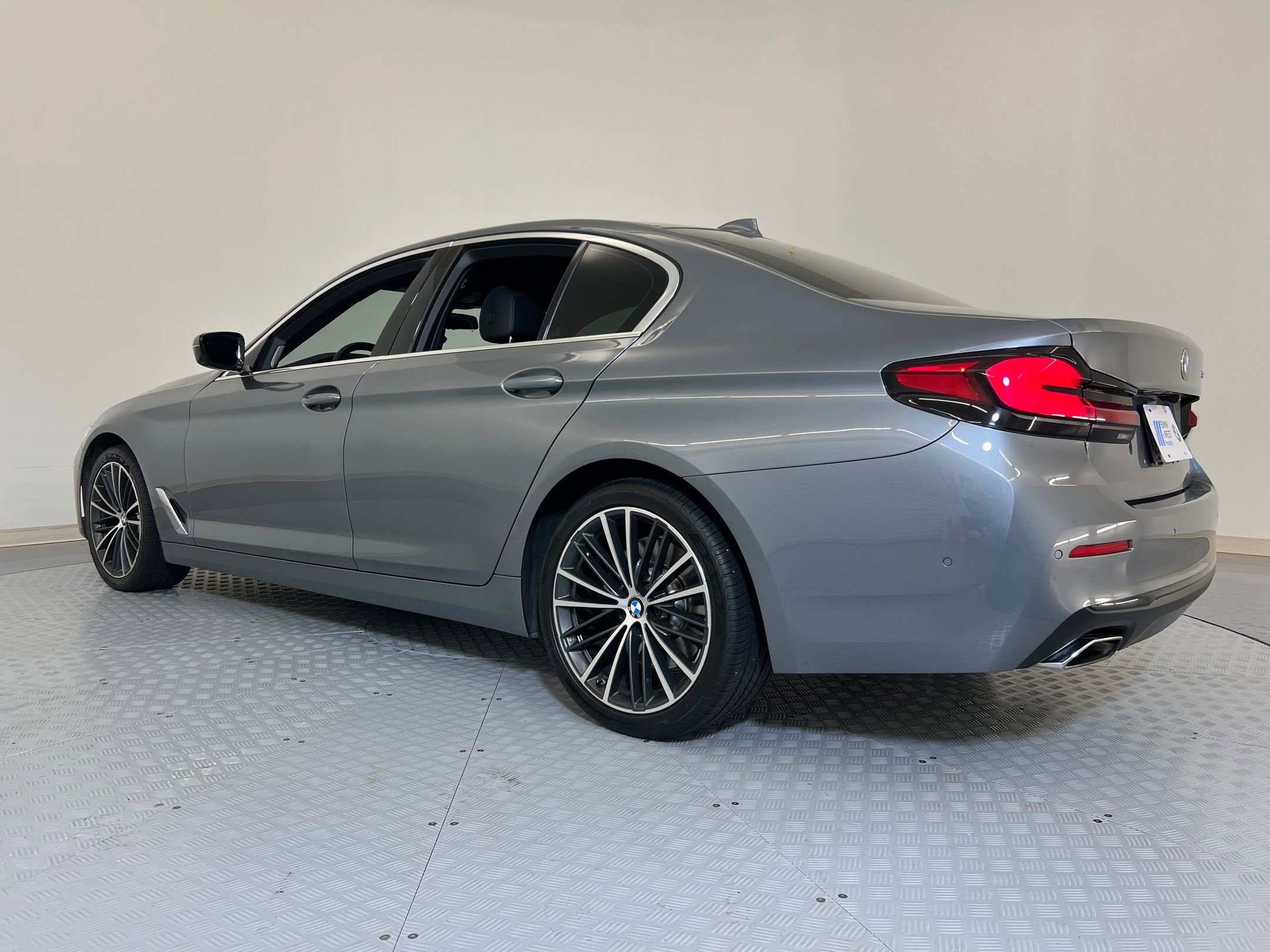2021 Bmw 540i photo 3