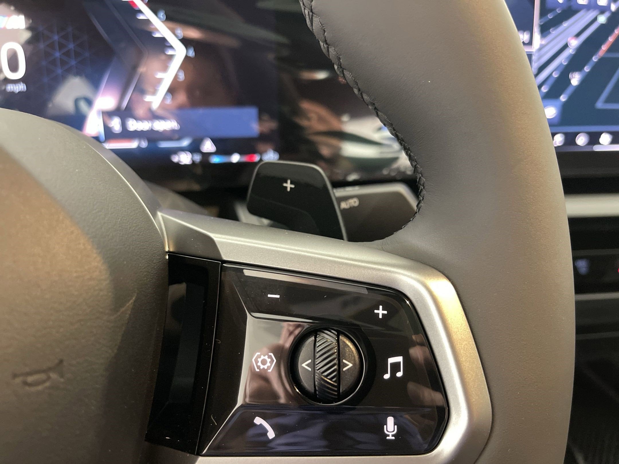 2026 BMW 5 Series 530i - Photo 24