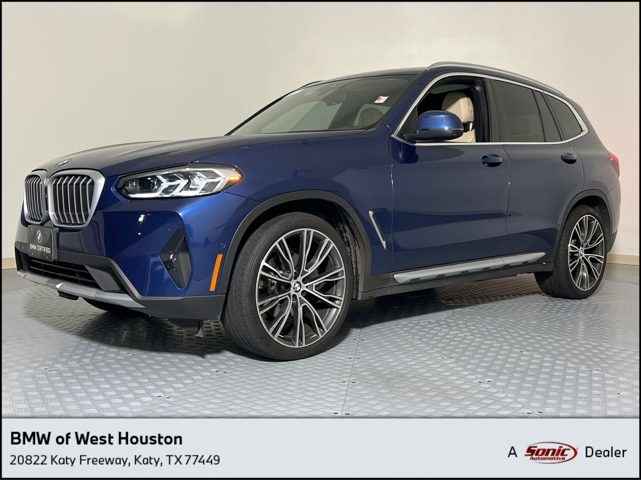 2023 BMW X3 30i's photo