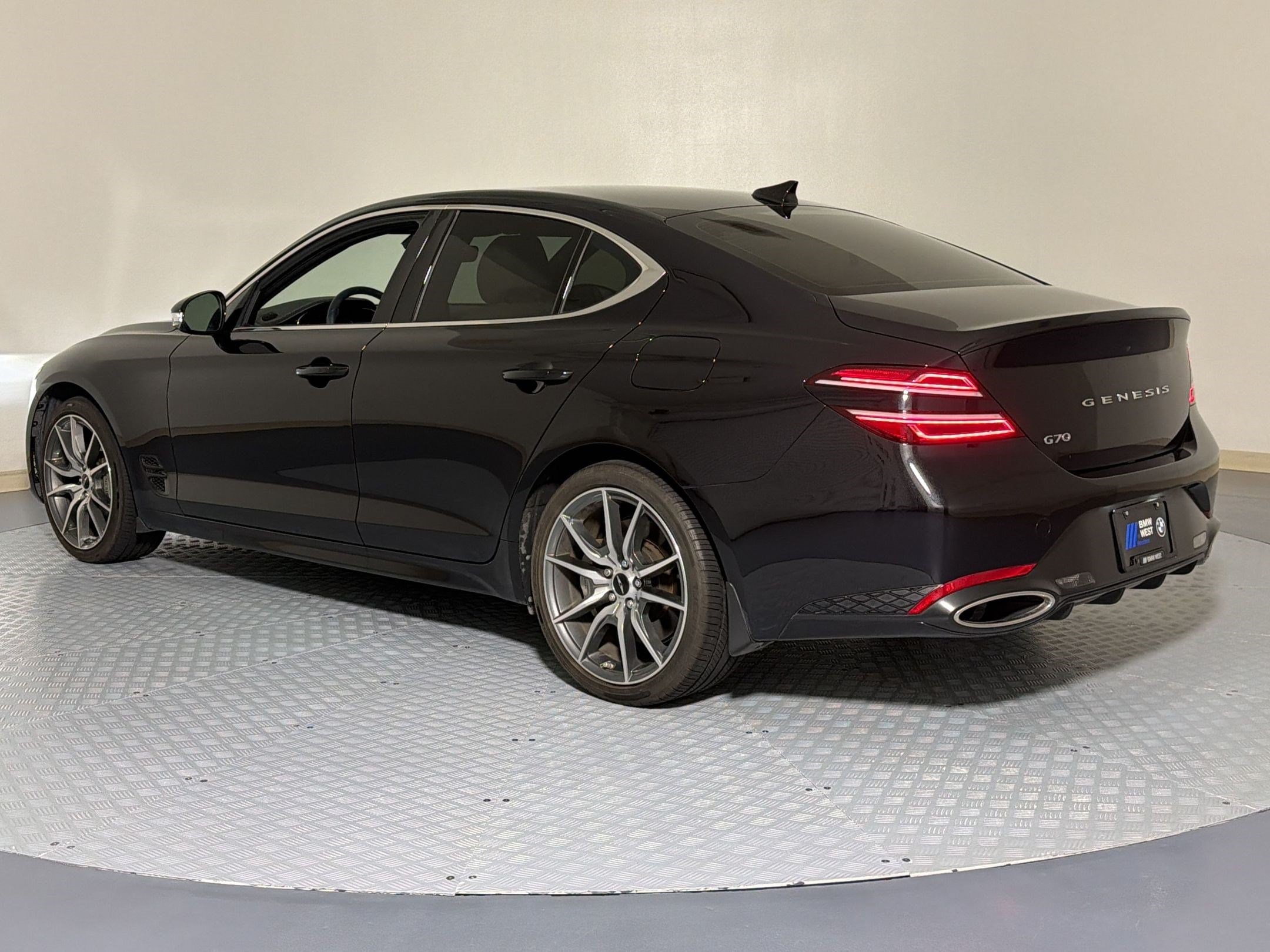 G70 2.5T Sedan