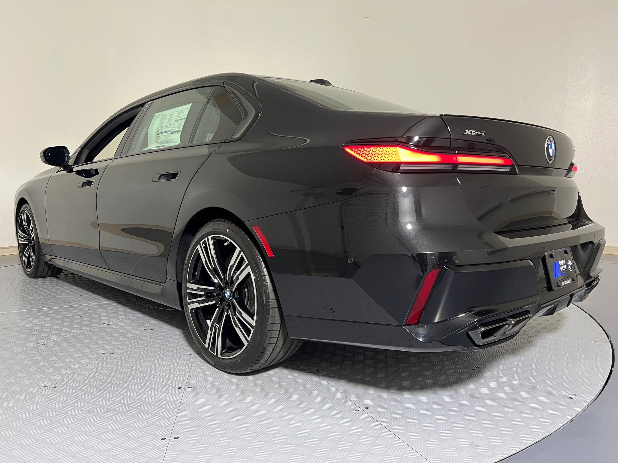 2026 Bmw 760i xDrive photo 3