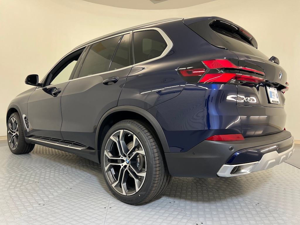 New 2026 BMW X5 sDrive40i SUV