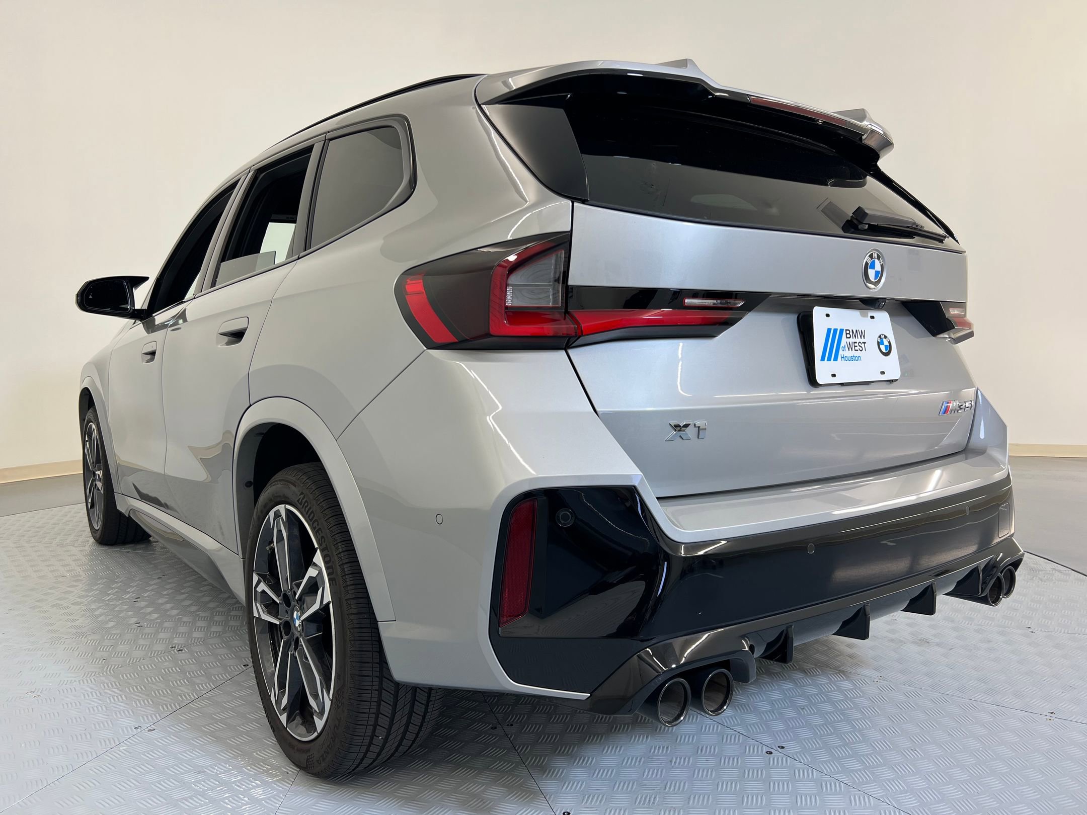 2024 Bmw X1 M35i photo 3