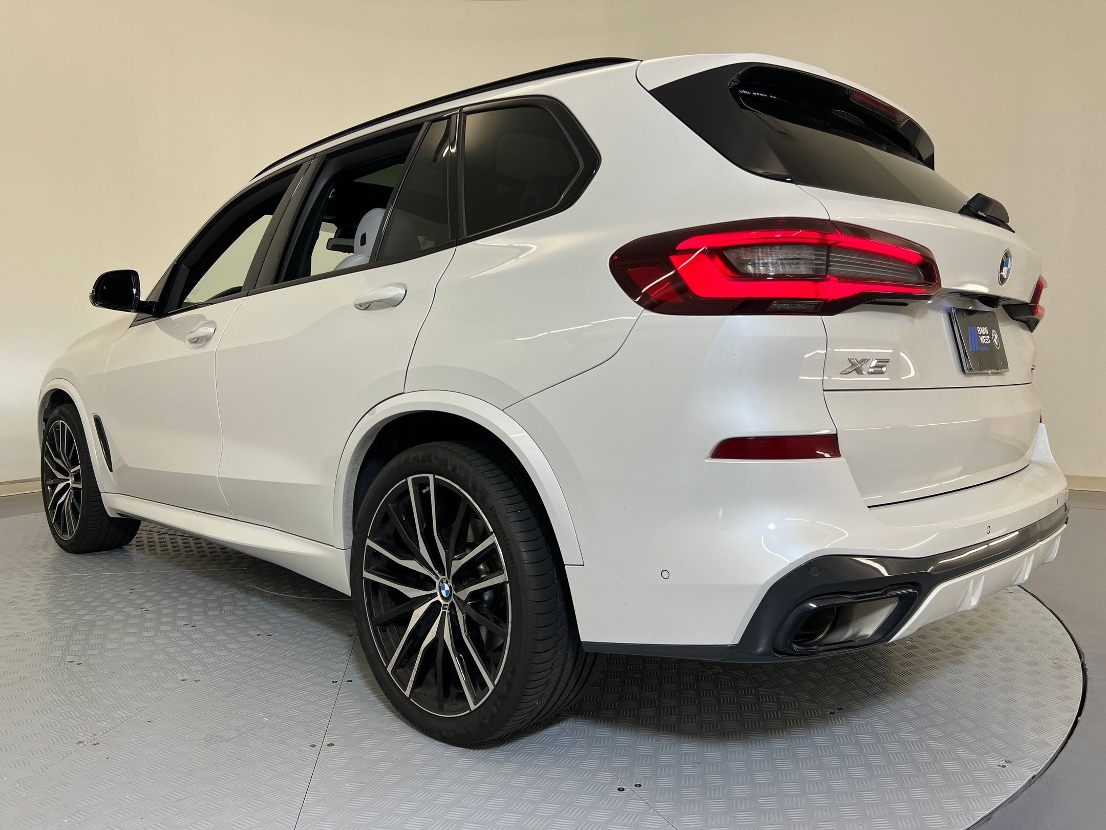 2023 Bmw X5 sDrive40i photo 3