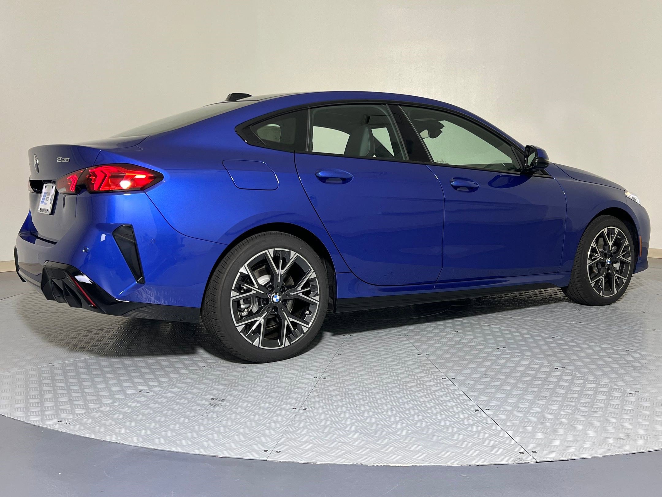 2025 BMW 2 Series 228 - Photo 8