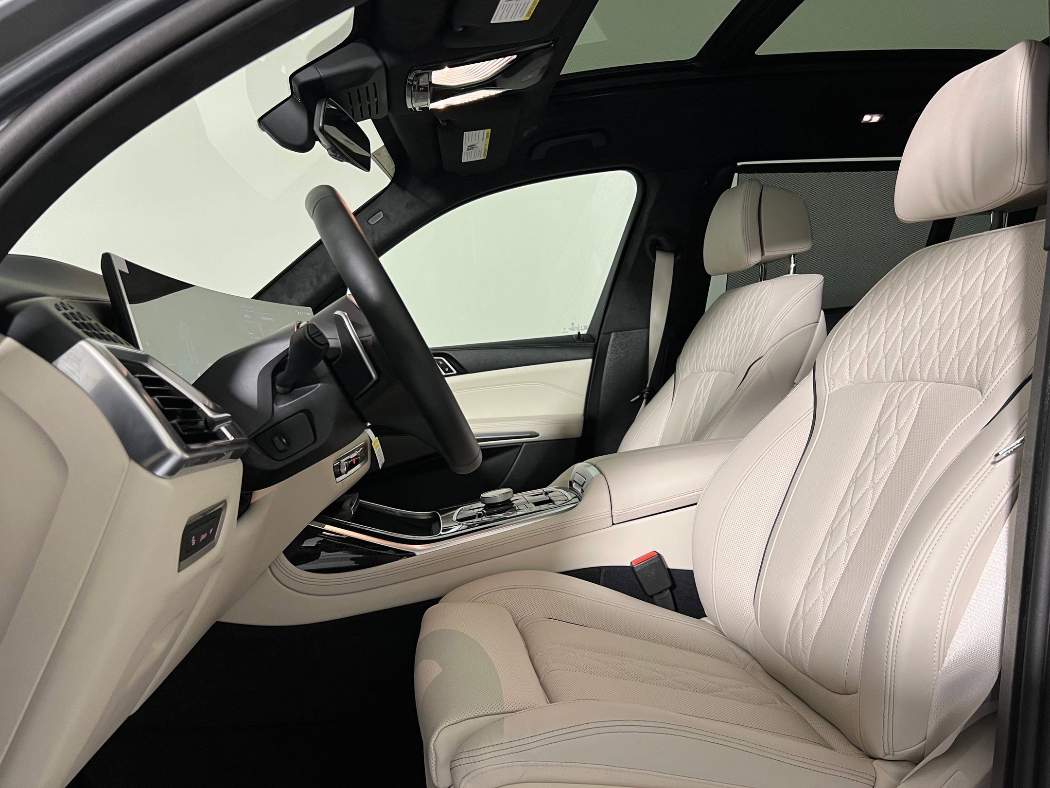 2026 Bmw X7 M60i photo 3