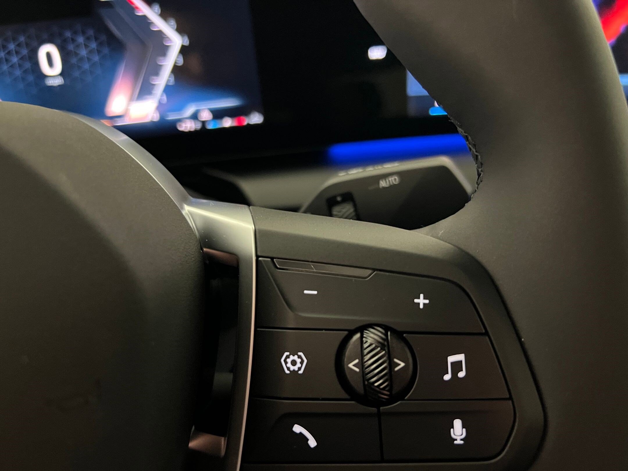 2025 BMW 2 Series 228 - Photo 24