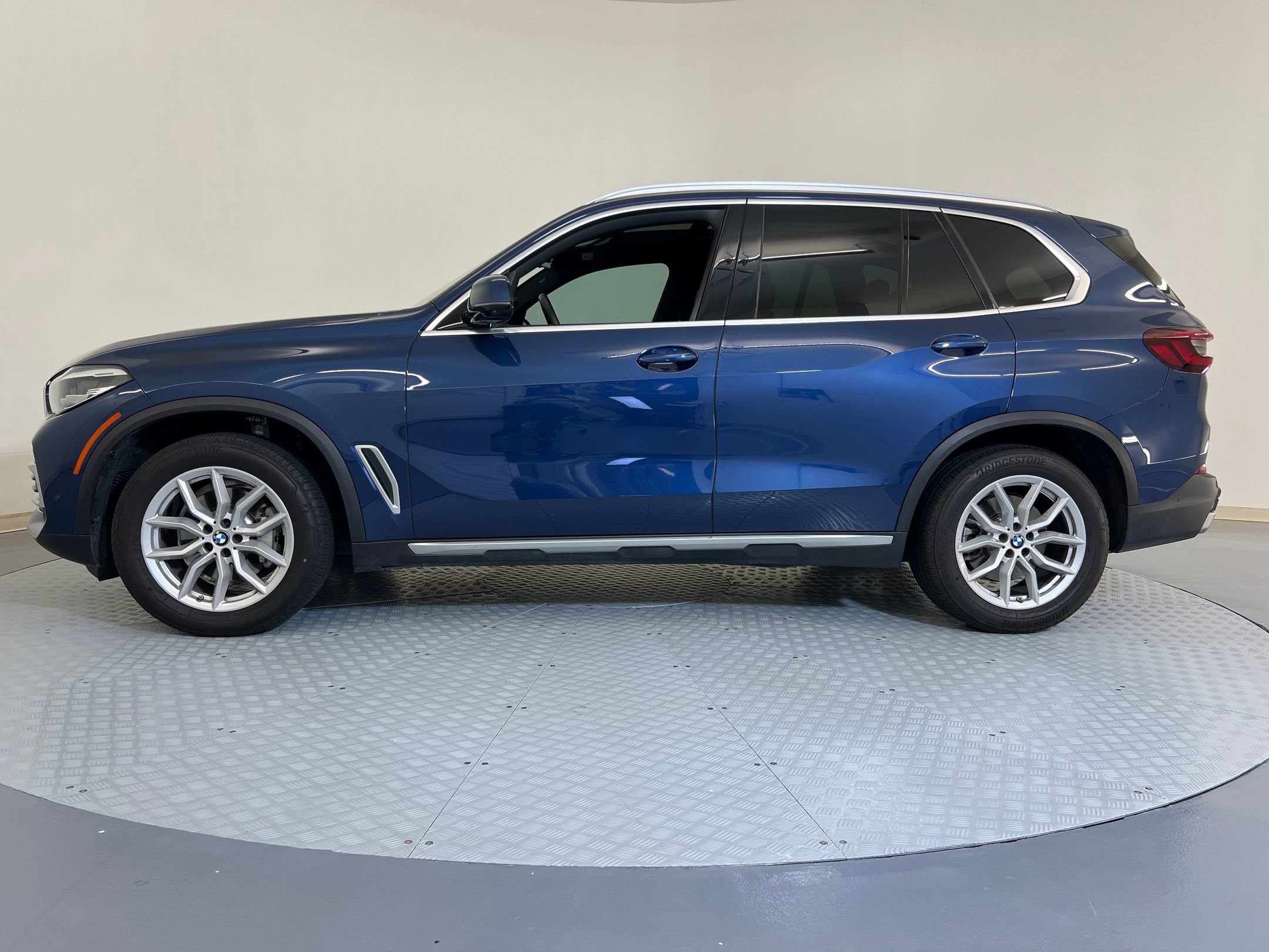 2023 Bmw X5 xDrive40i photo 2