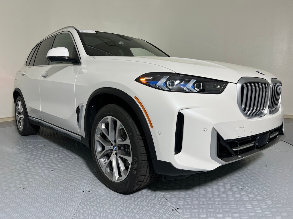 New 2026 BMW X5 sDrive40i SUV