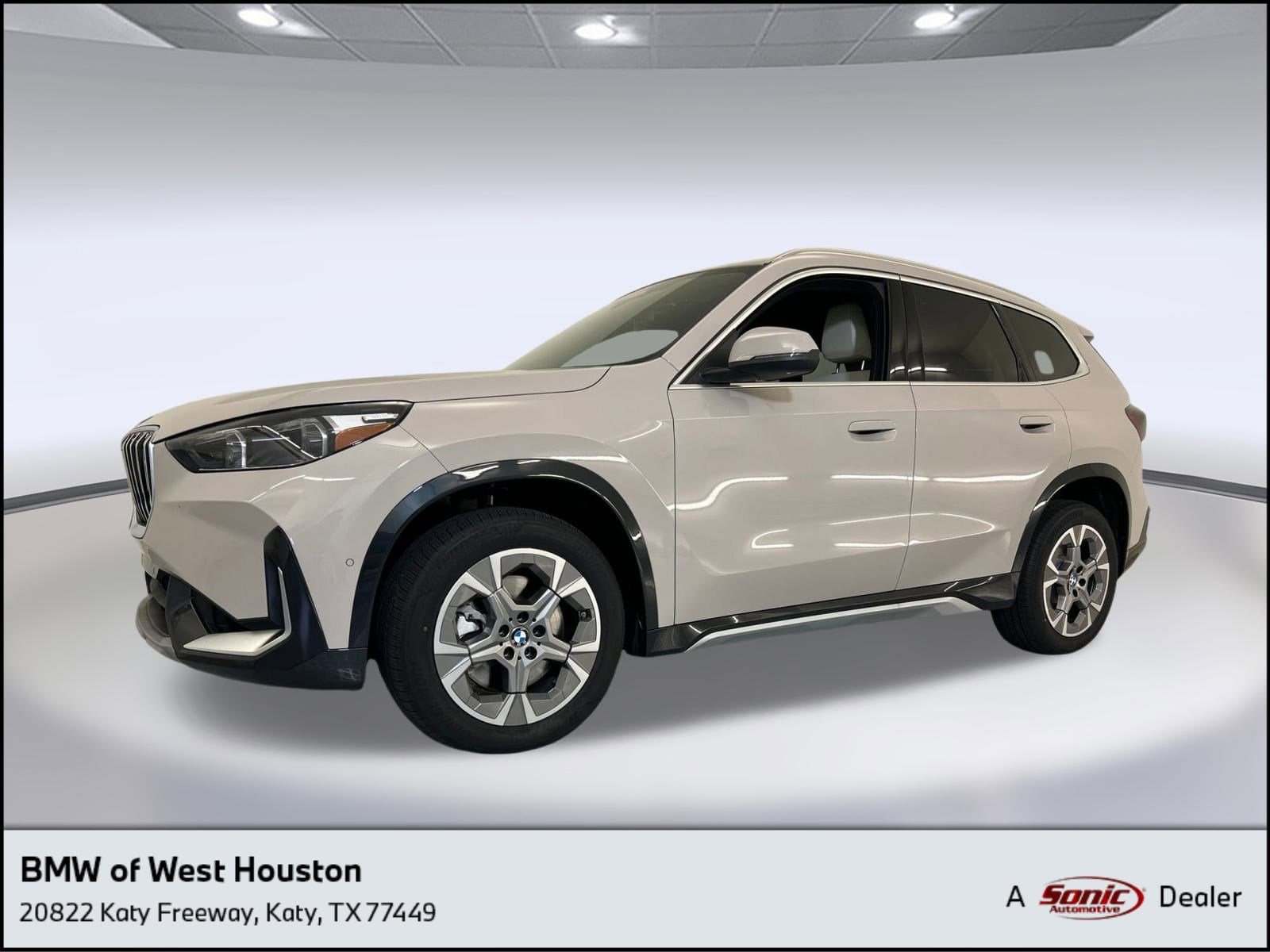 2026 BMW X1 28i's photo