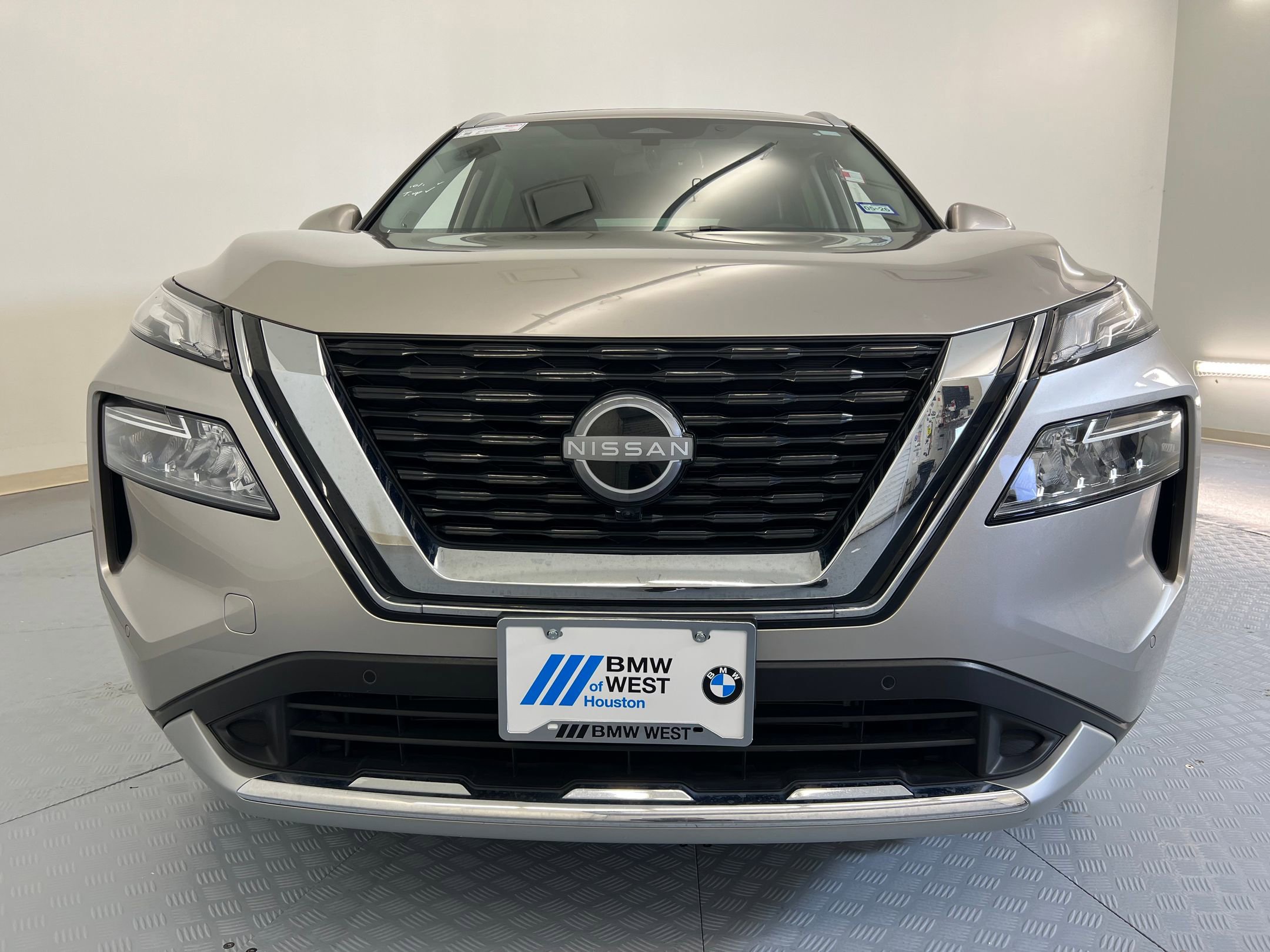 2023 Nissan Rogue Platinum photo 4