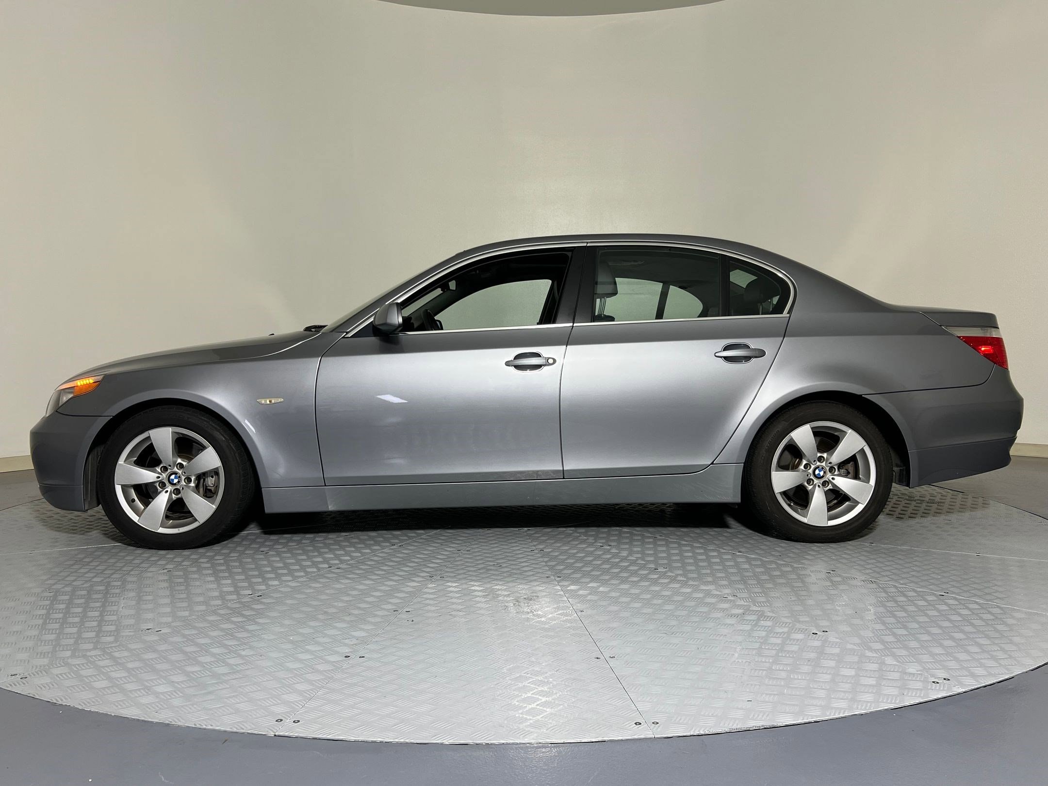 Used 2005 BMW 5 Series 525i with VIN WBANA53595B864271 for sale in Katy, TX