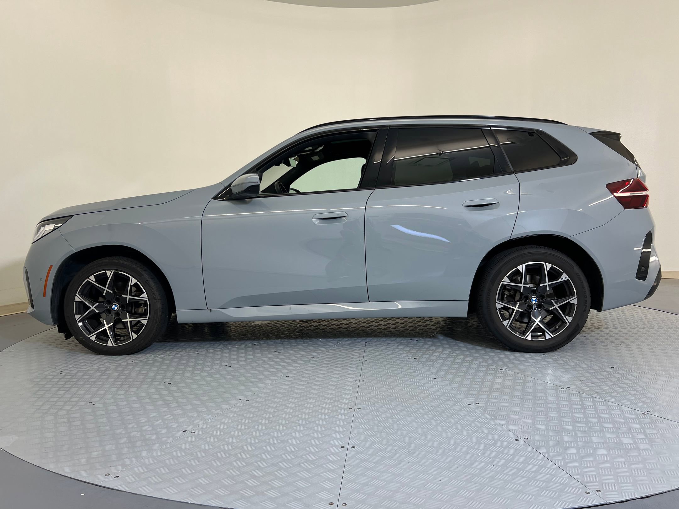 2025 Bmw X3 30x Drive photo 2
