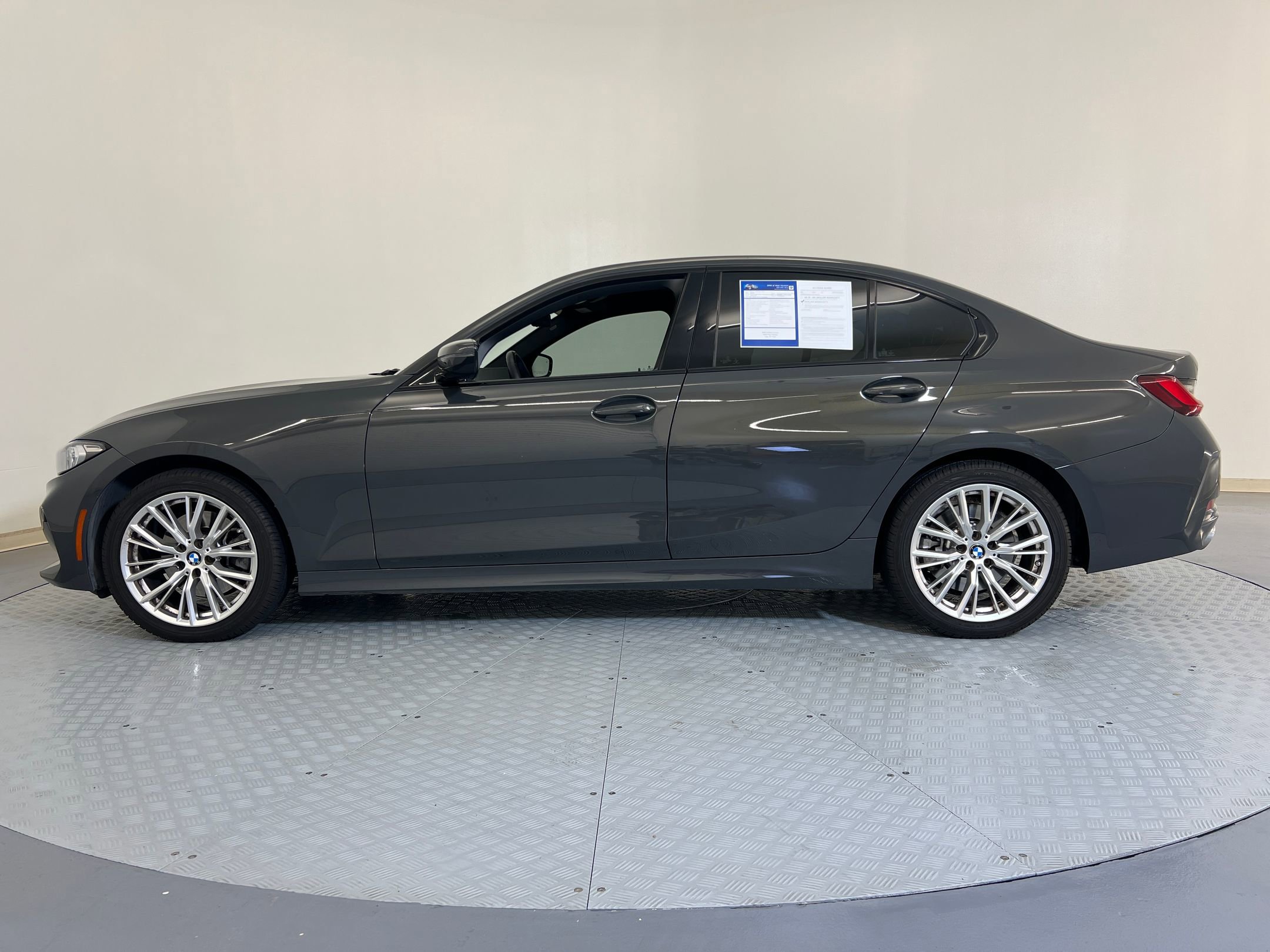 2023 Bmw 330i photo 2