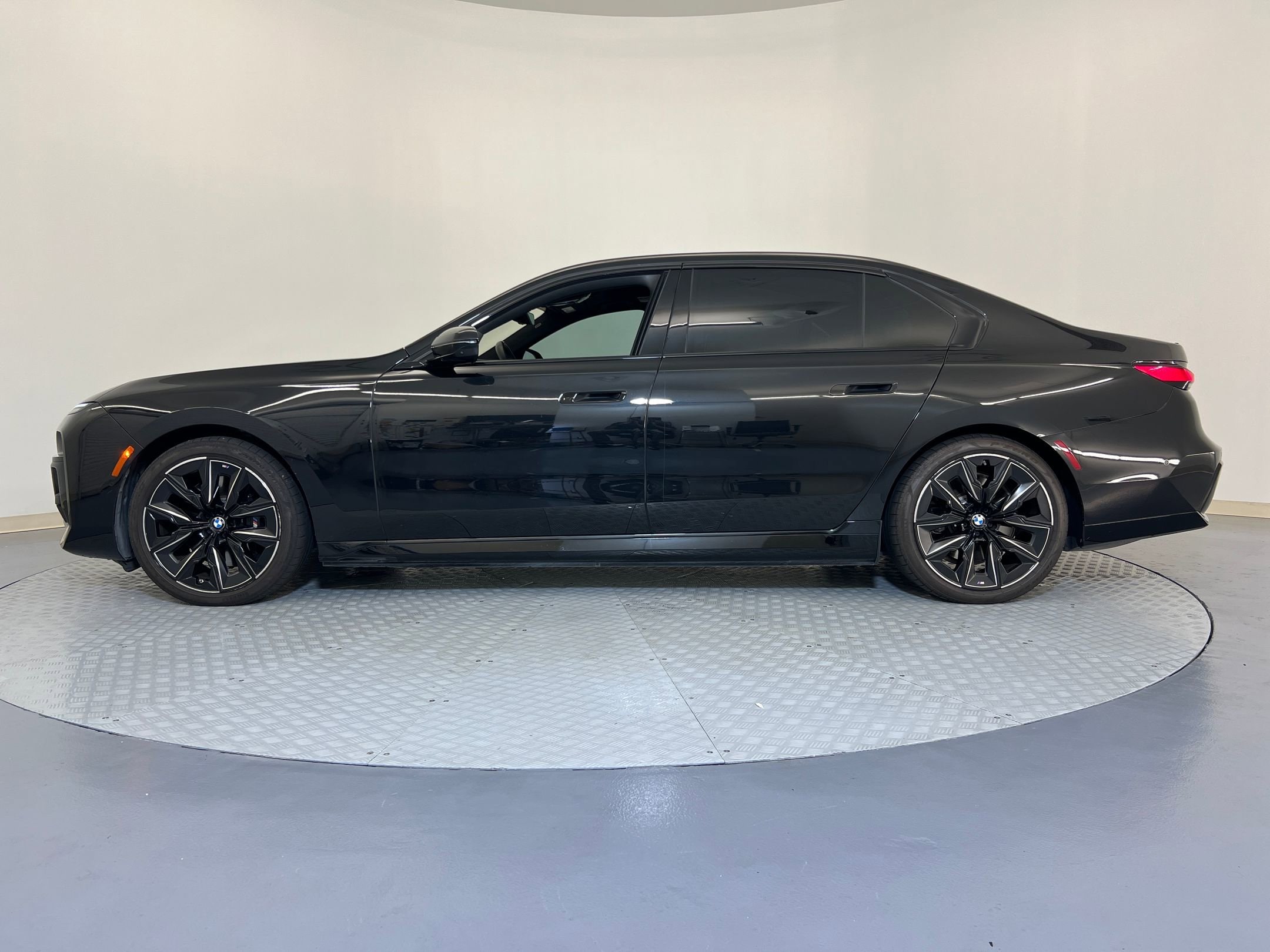 Used 2023 BMW i7 Base with VIN WBY53EJ00PCN86330 for sale in Katy, TX