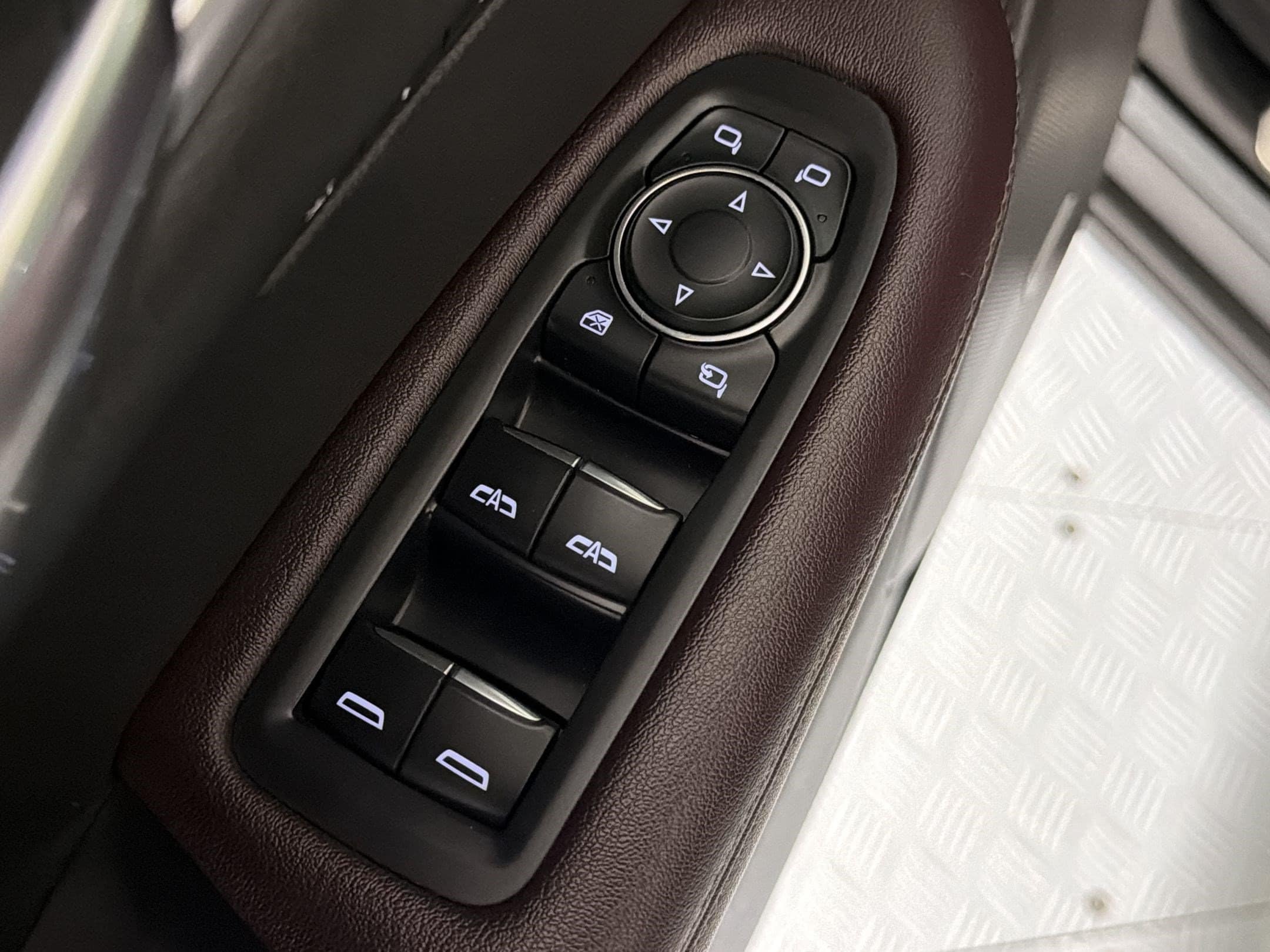 XT6 Premium Luxury SUV