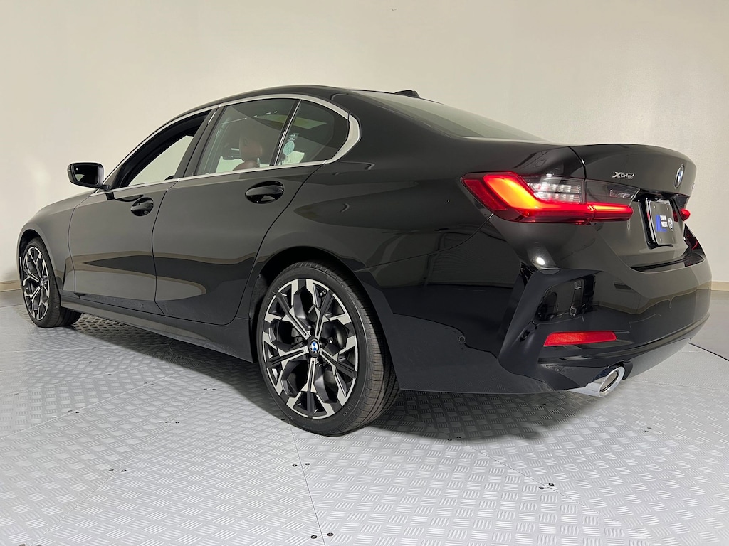 New 2025 BMW 330i xDrive Sedan