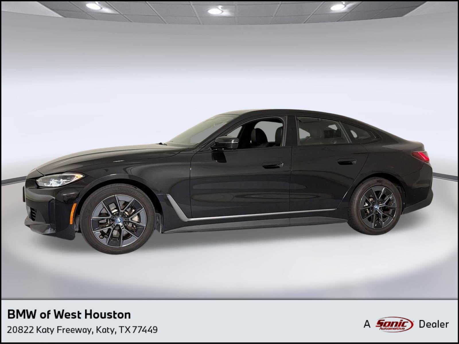 2023 BMW i4 eDrive35's photo