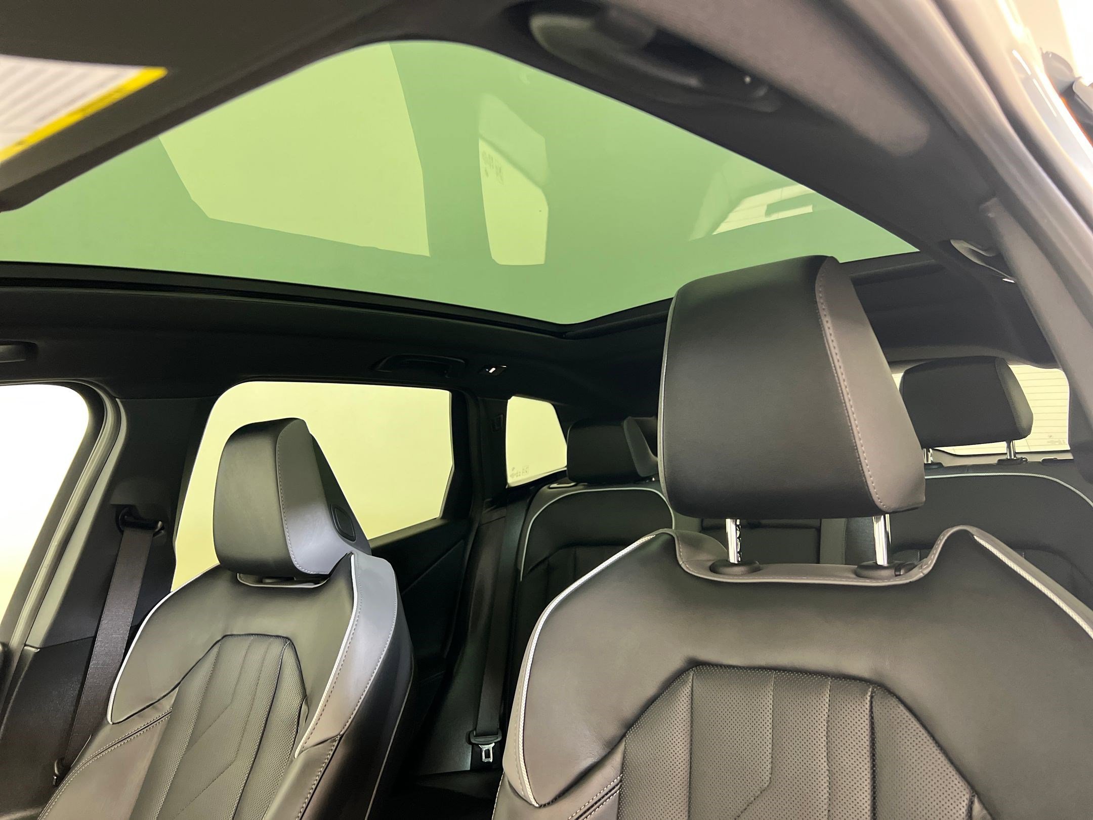 2026 BMW X3 30 - Photo 14