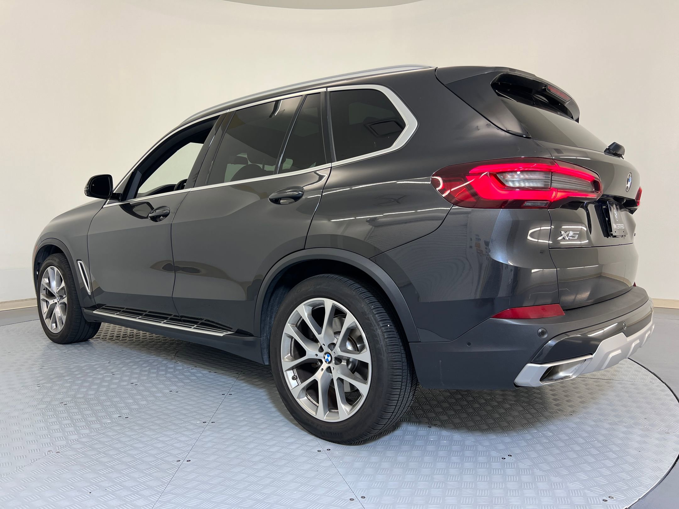 2023 Bmw X5 xDrive40i photo 2