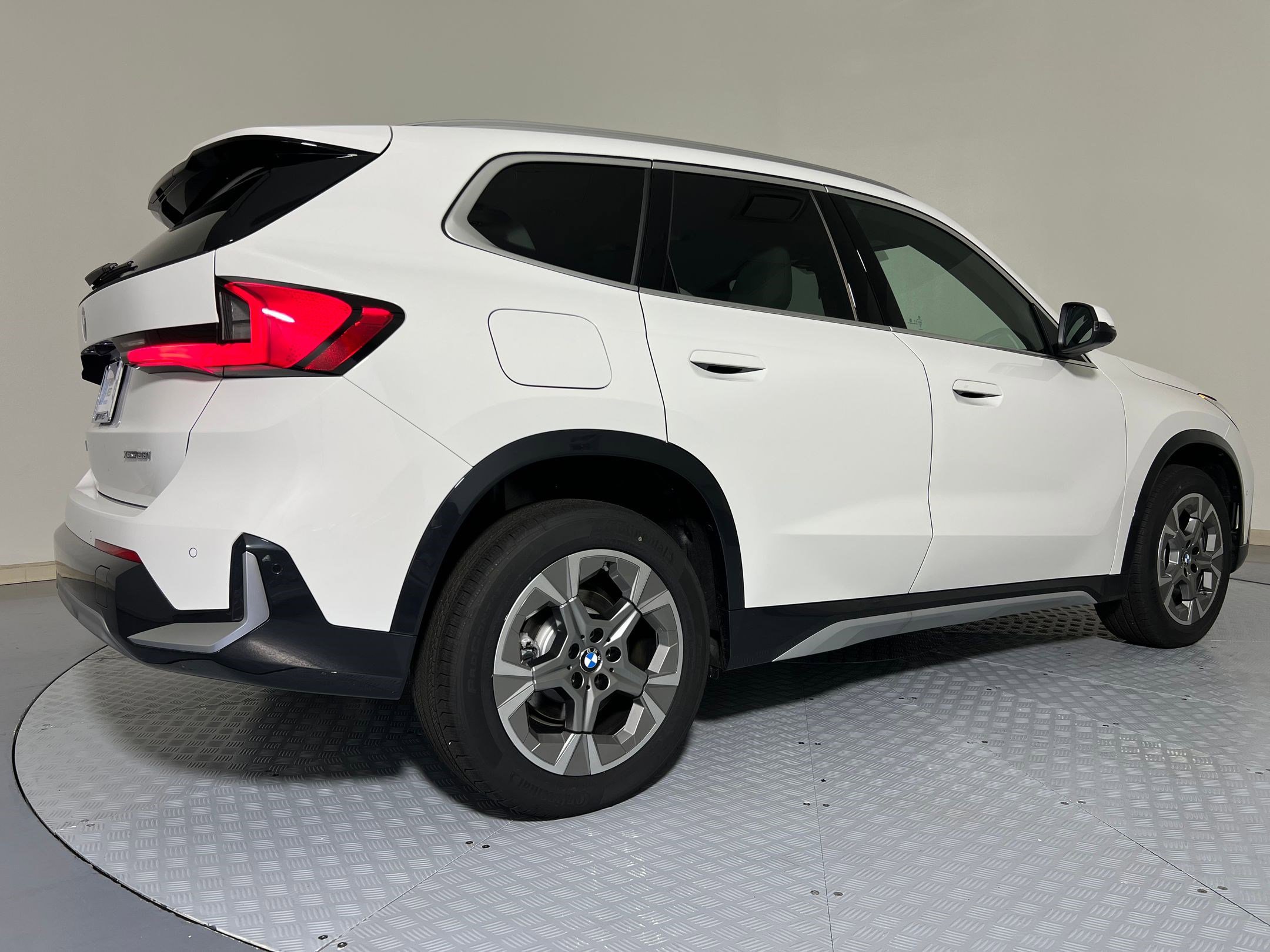 2026 BMW X1 XDrive28i - Photo 8