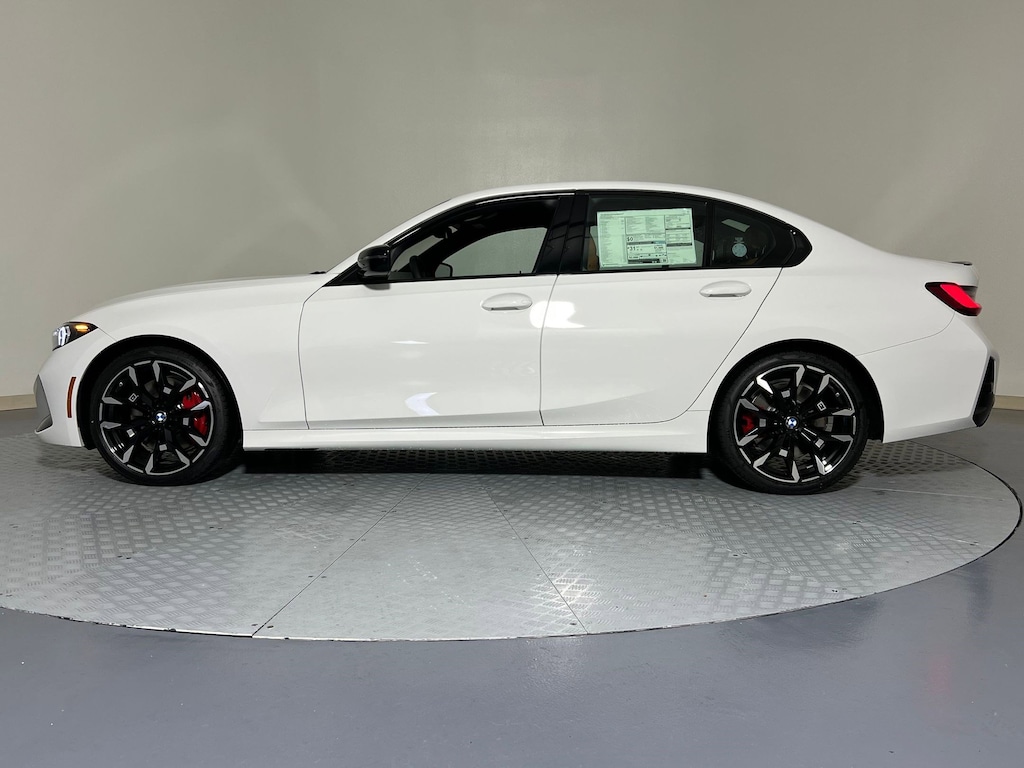 New 2026 BMW 330i Sedan