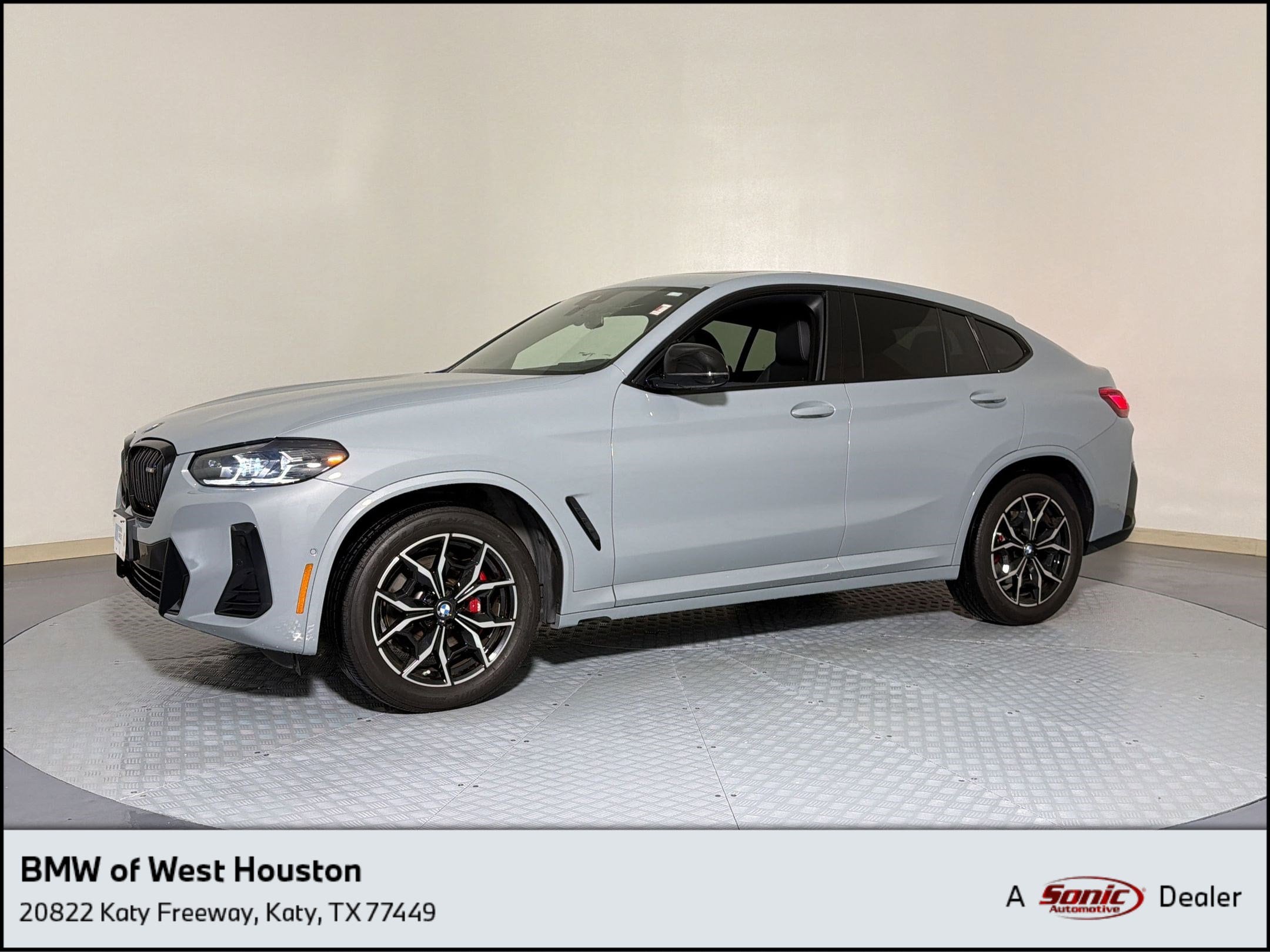 2024 BMW X4 M40i's photo