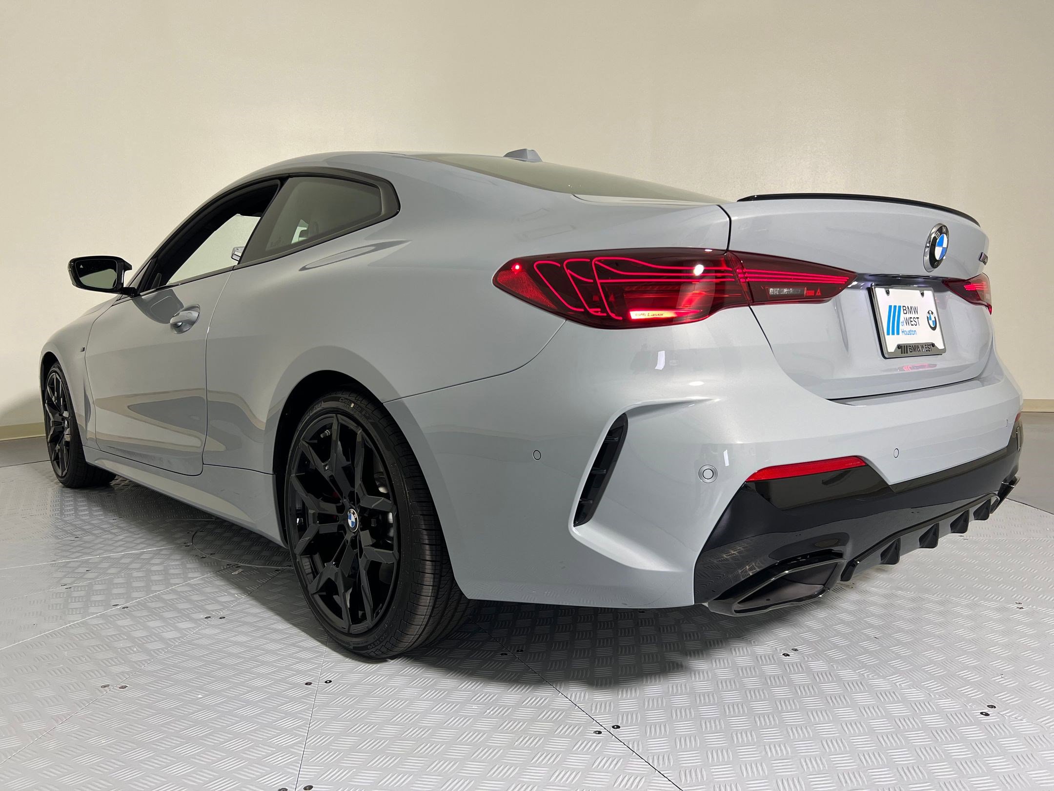 2026 Bmw M440i photo 3