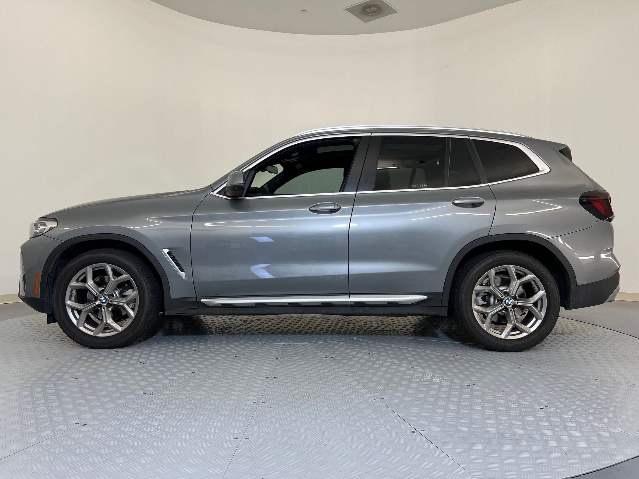 2023 Bmw X3 sDrive30i photo 2