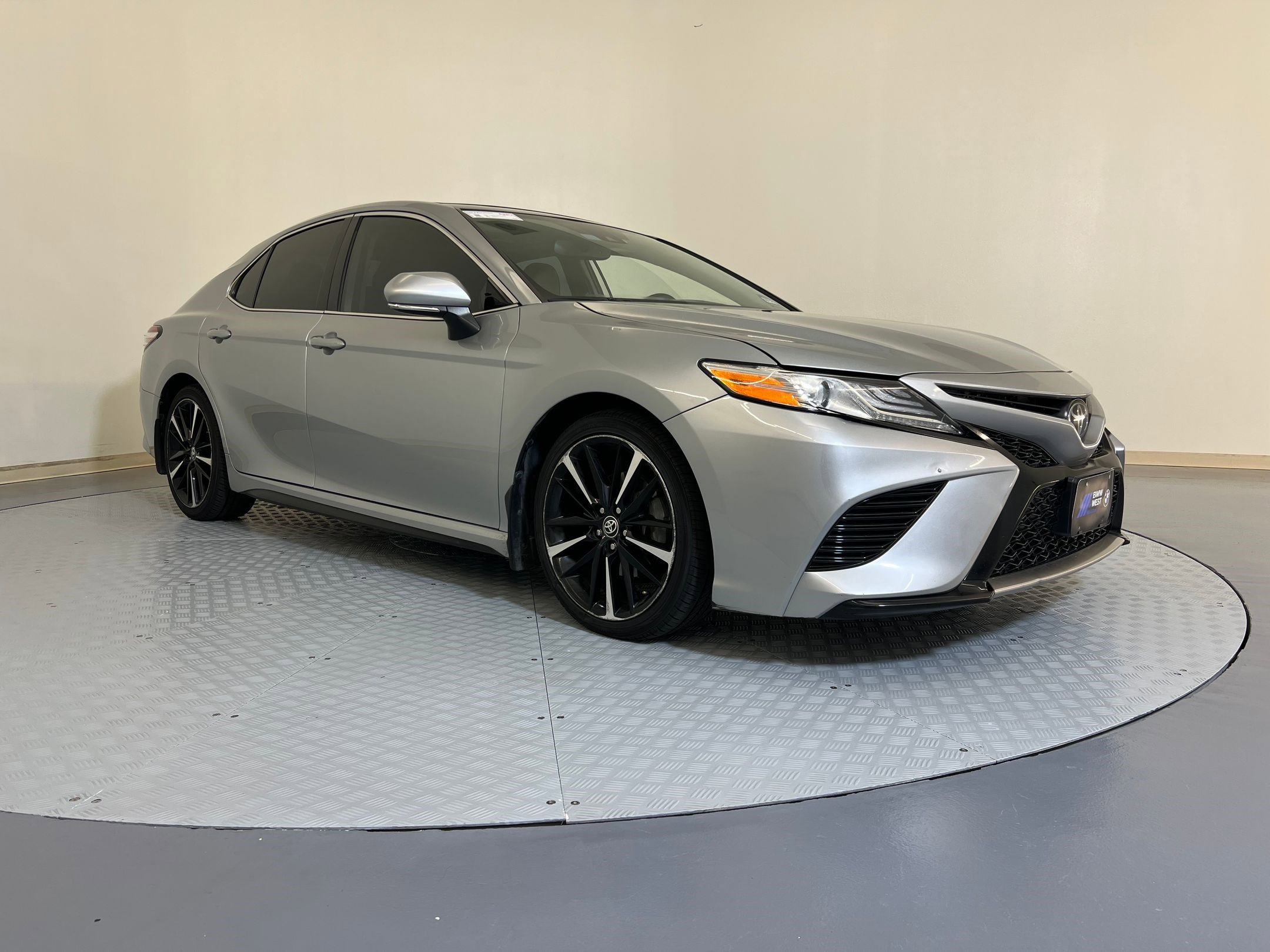 2020 Toyota Camry XSE photo 4