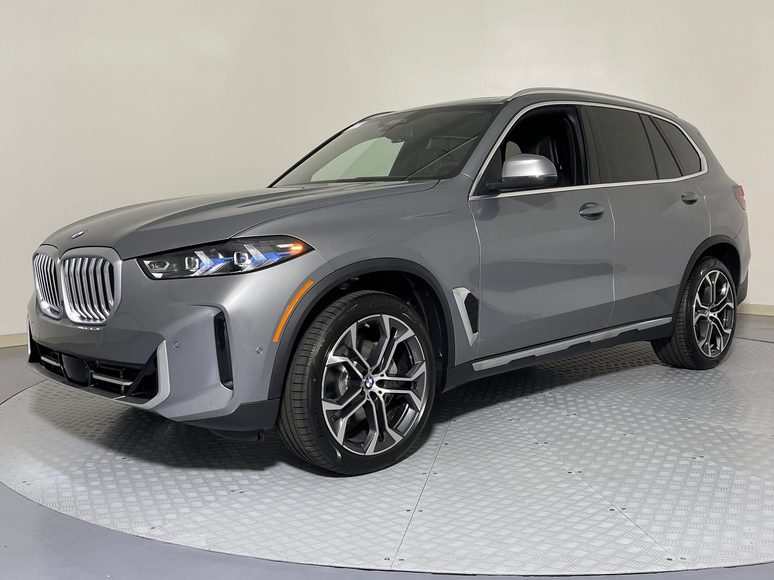 2026 Bmw X5 sDrive40i photo 2