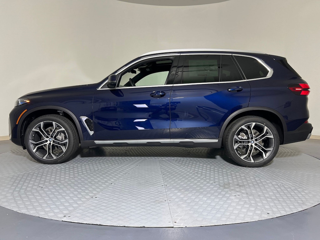 New 2026 BMW X5 sDrive40i SUV