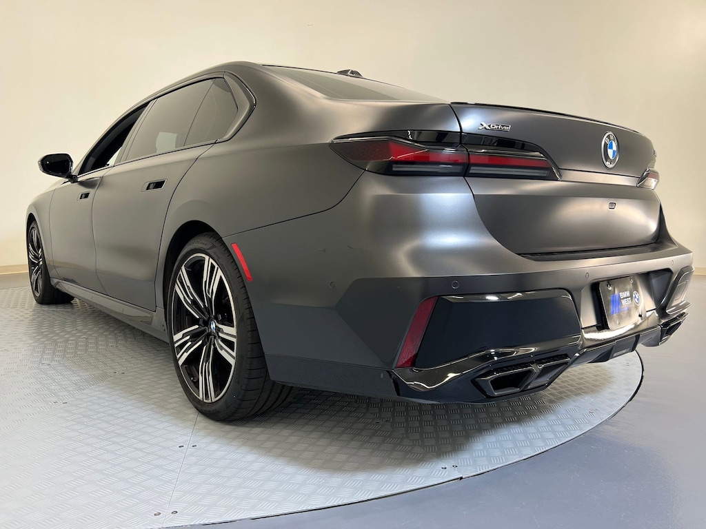 Certified 2023 BMW 760i xDrive Sedan