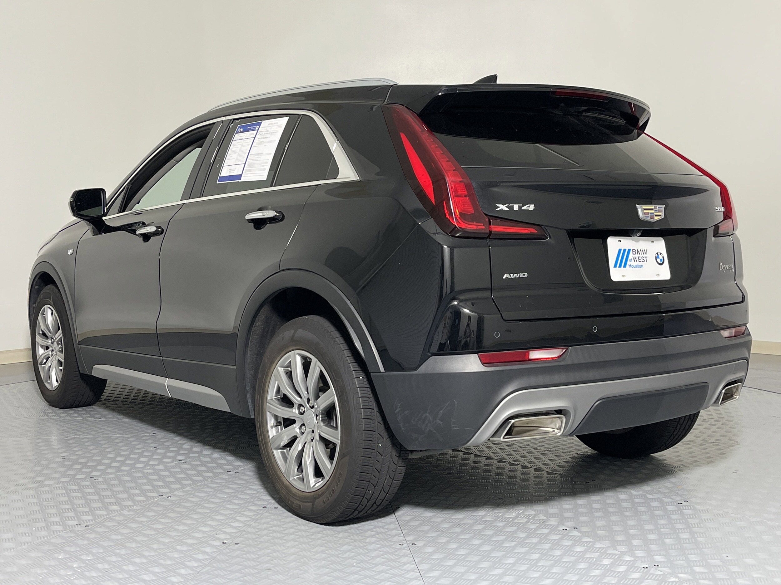 2022 Cadillac XT4 Premium Luxury photo 4