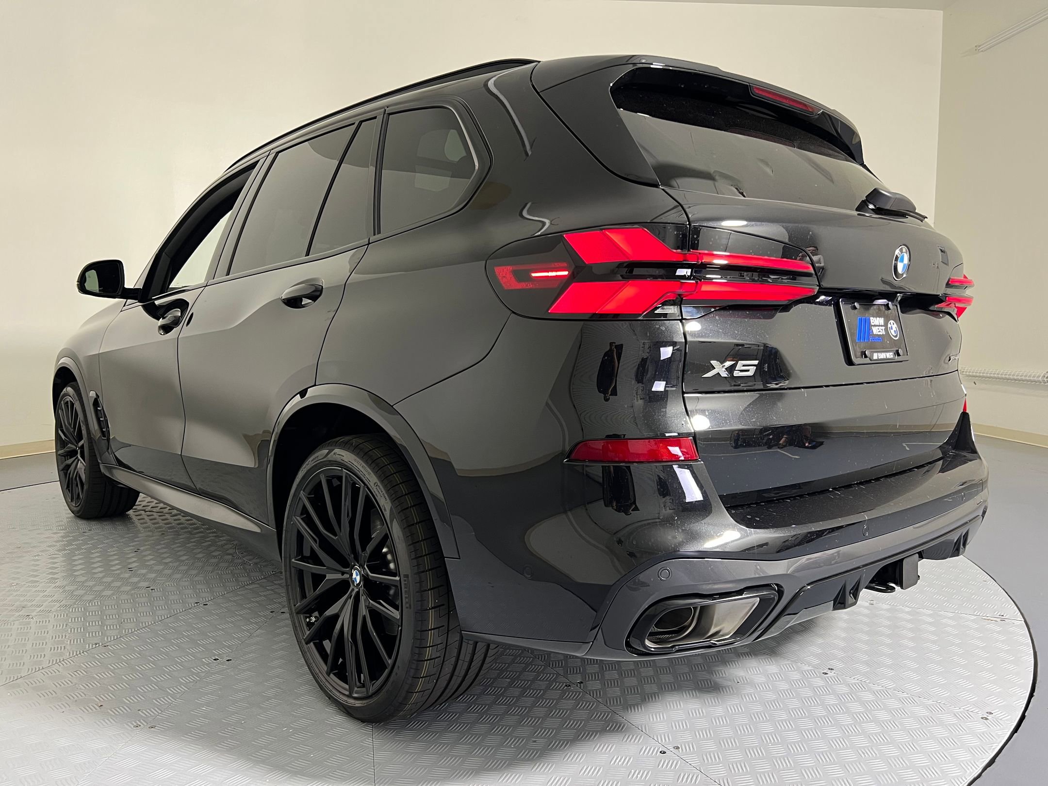 2026 Bmw X5 xDrive40i photo 3