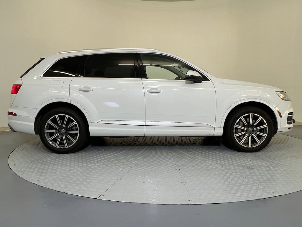 Used 2017 Audi Q7 3.0T Premium SUV