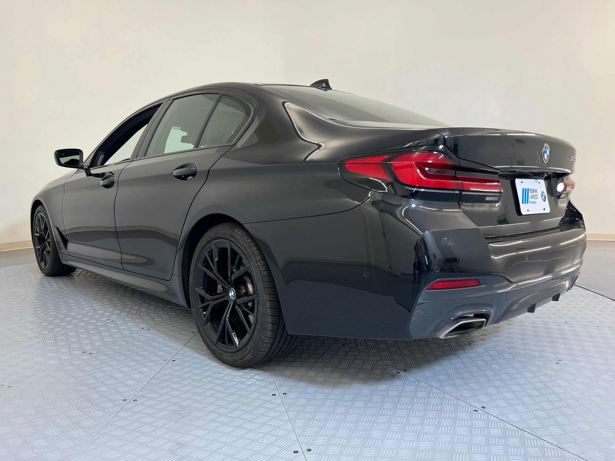 2022 Bmw 530i photo 3