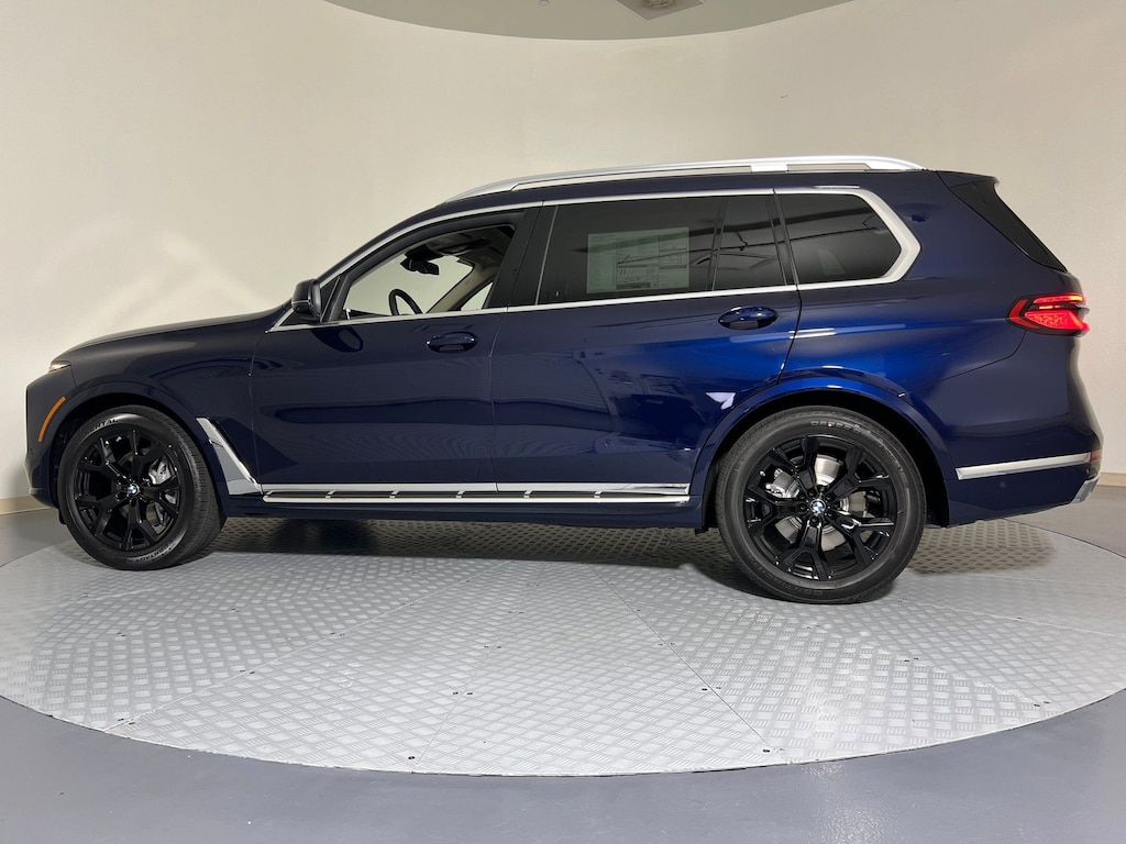 New 2026 BMW X7 xDrive40i SUV