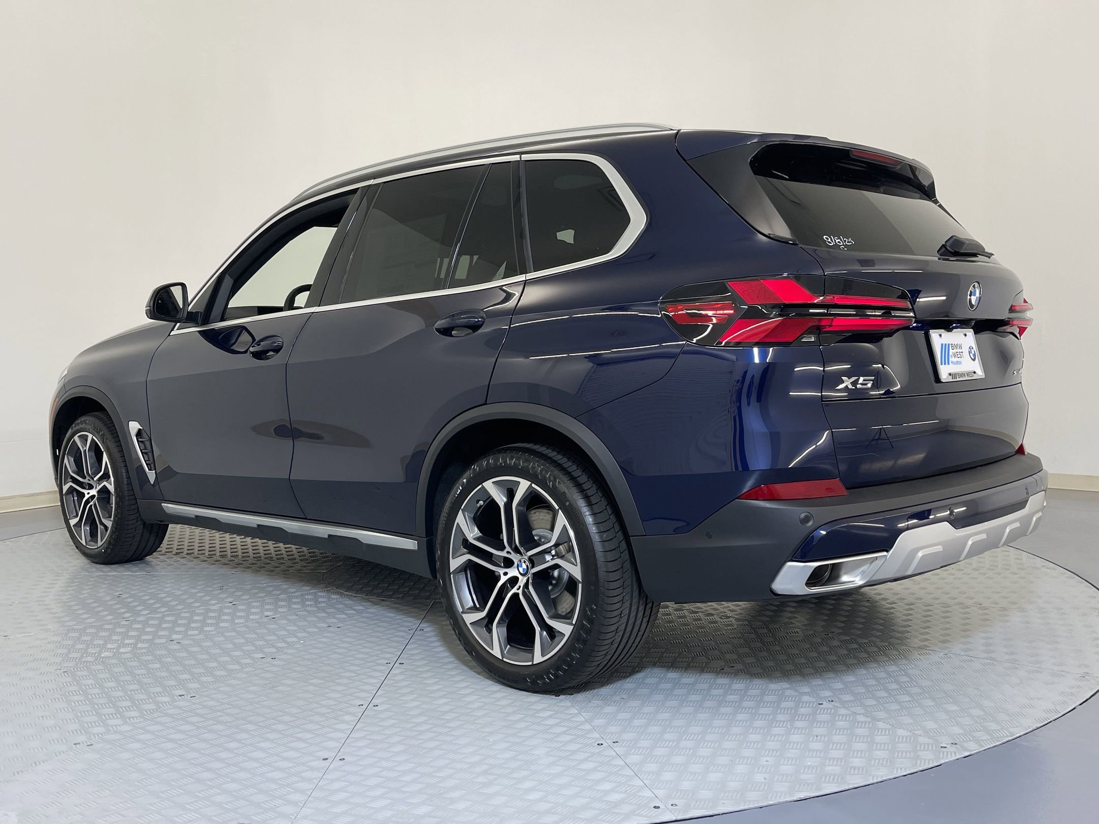 2026 Bmw X5 sDrive40i photo 3