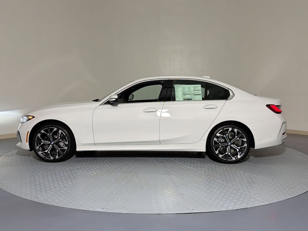 New 2026 BMW 330i xDrive Sedan