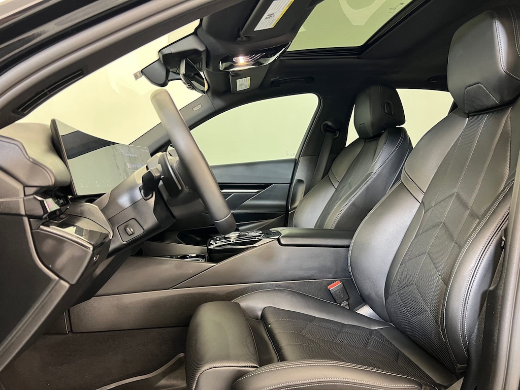 Used 2025 BMW 530i xDrive Sedan