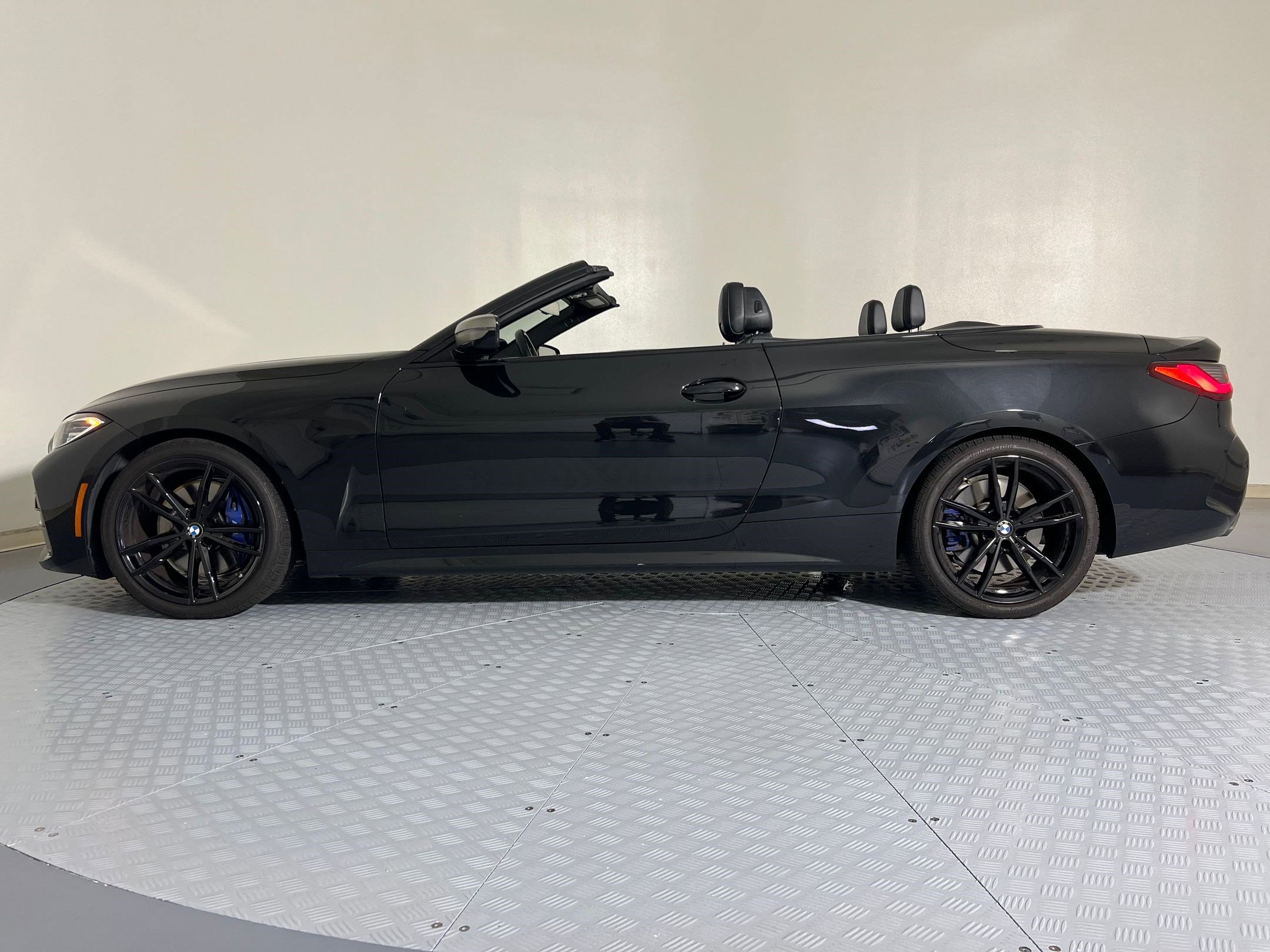 2023 Bmw M440i photo 2