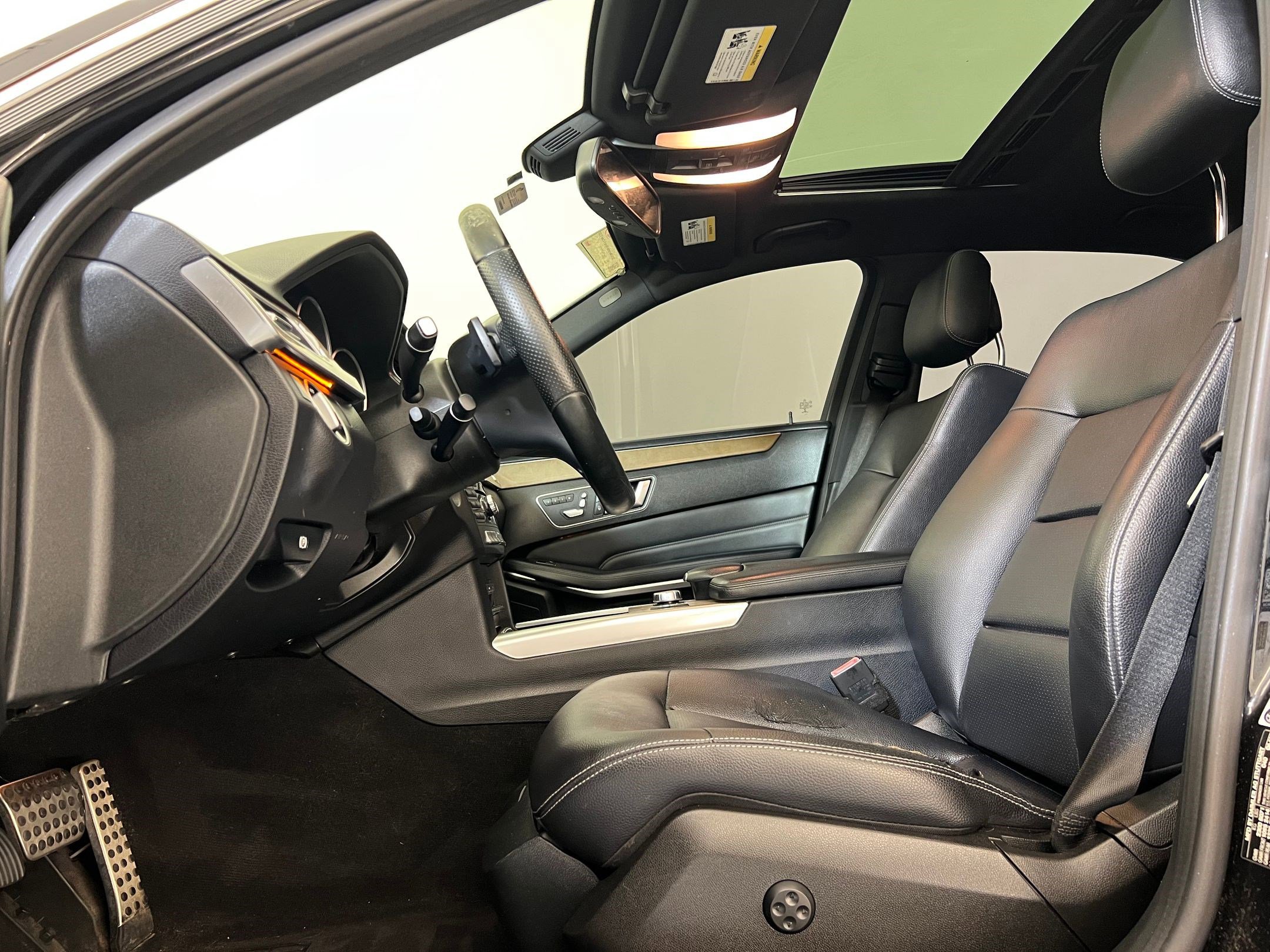 2014 Mercedes Benz E 350 photo 4