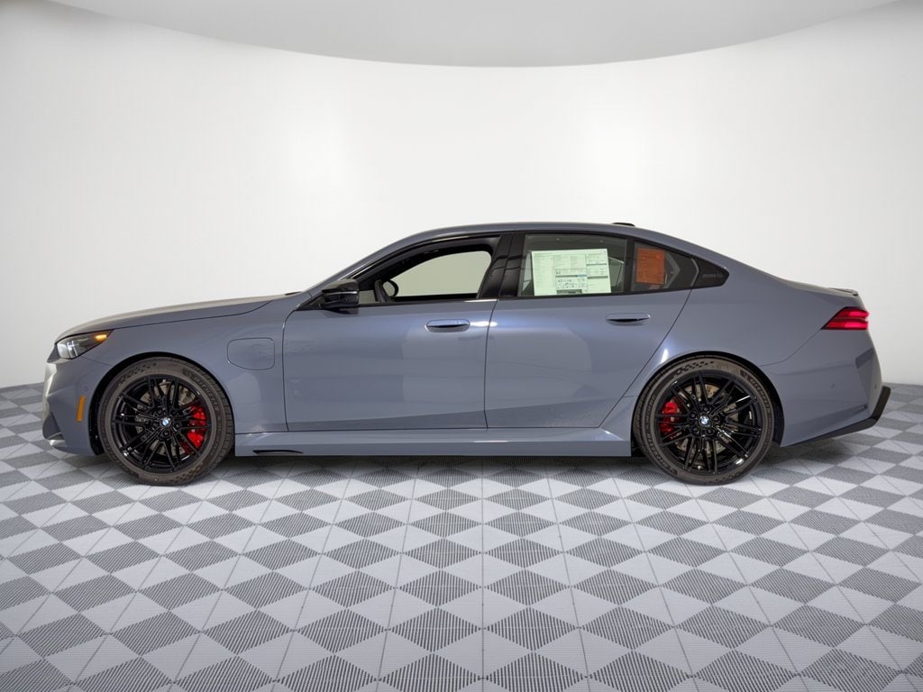 New 2027 BMW M5 Sedan