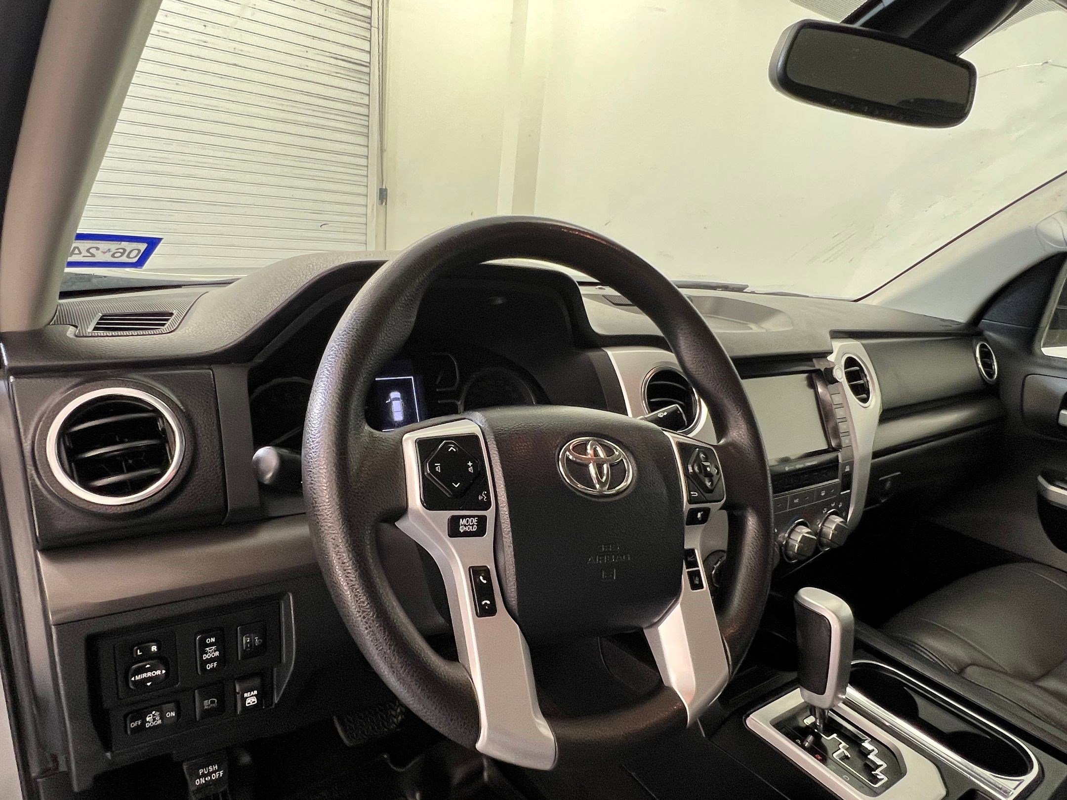 2020 Toyota Tundra SR5 CrewMax photo 3