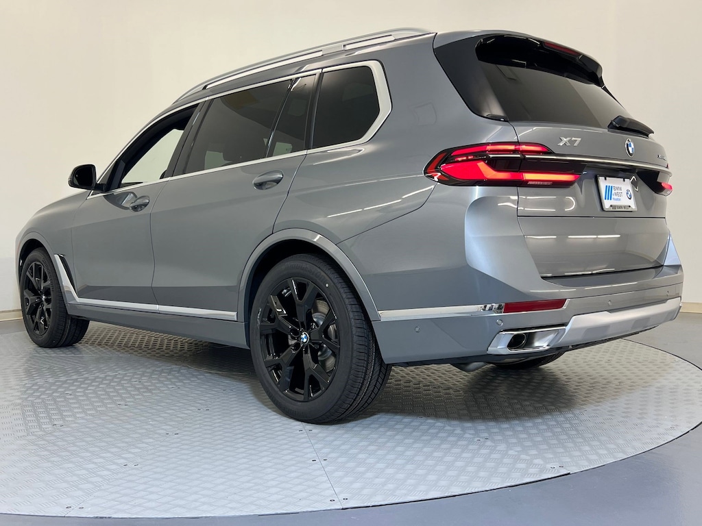 New 2026 BMW X7 xDrive40i SUV