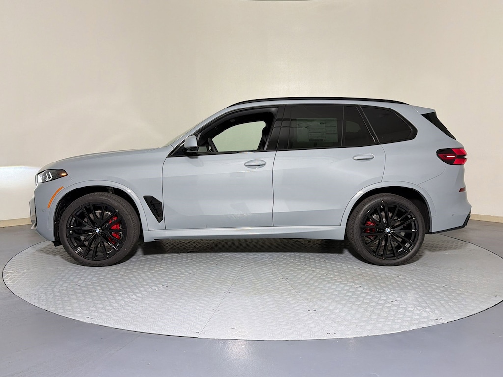 New 2026 BMW X5 sDrive40i SUV