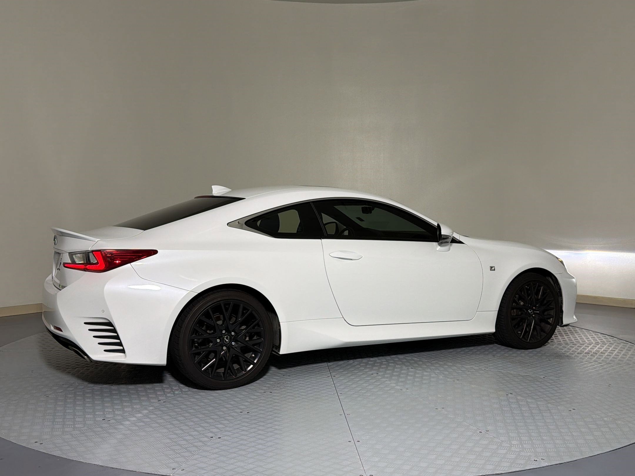 RC 200t Coupe